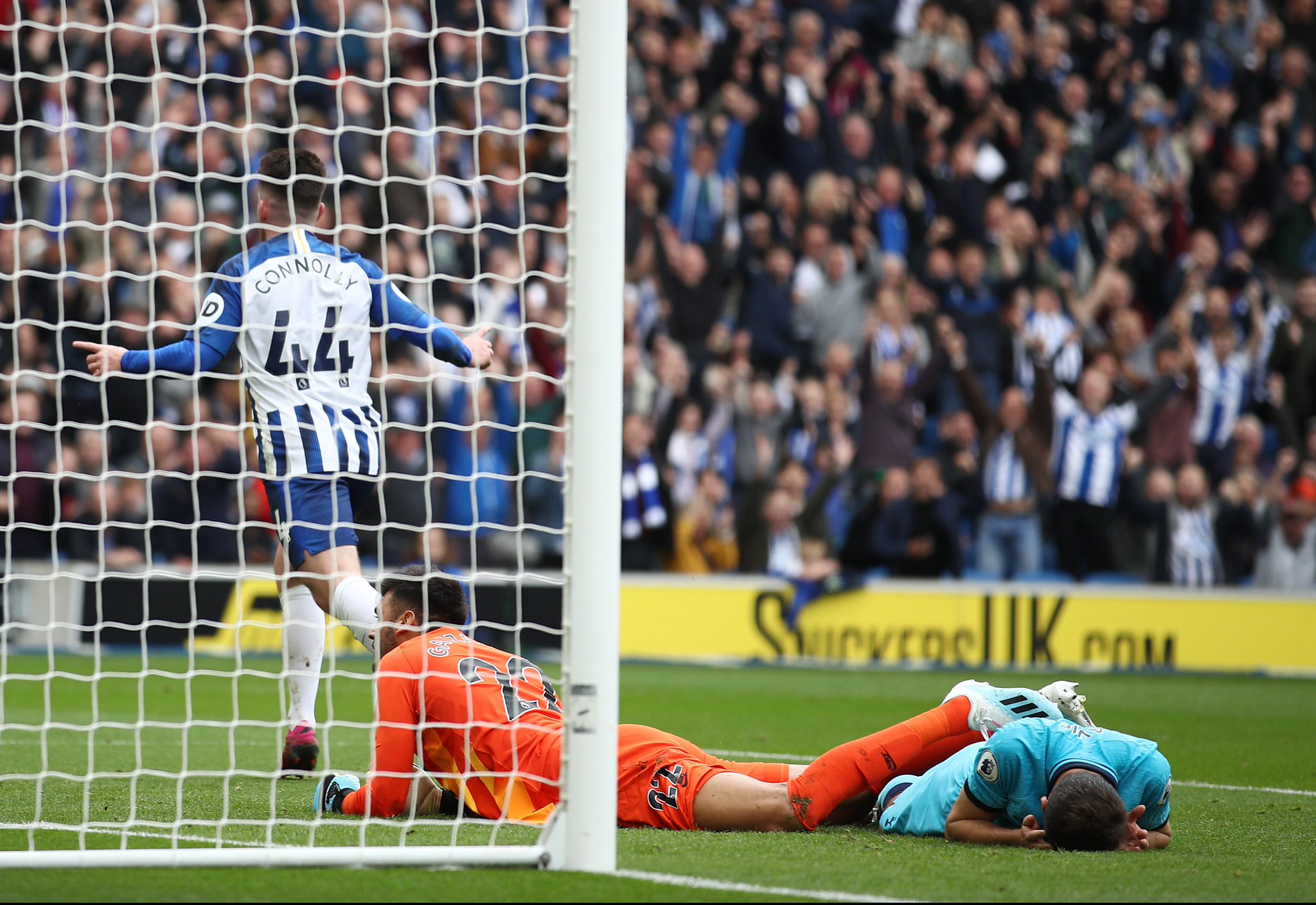 在高压逼抢 在高压逼抢